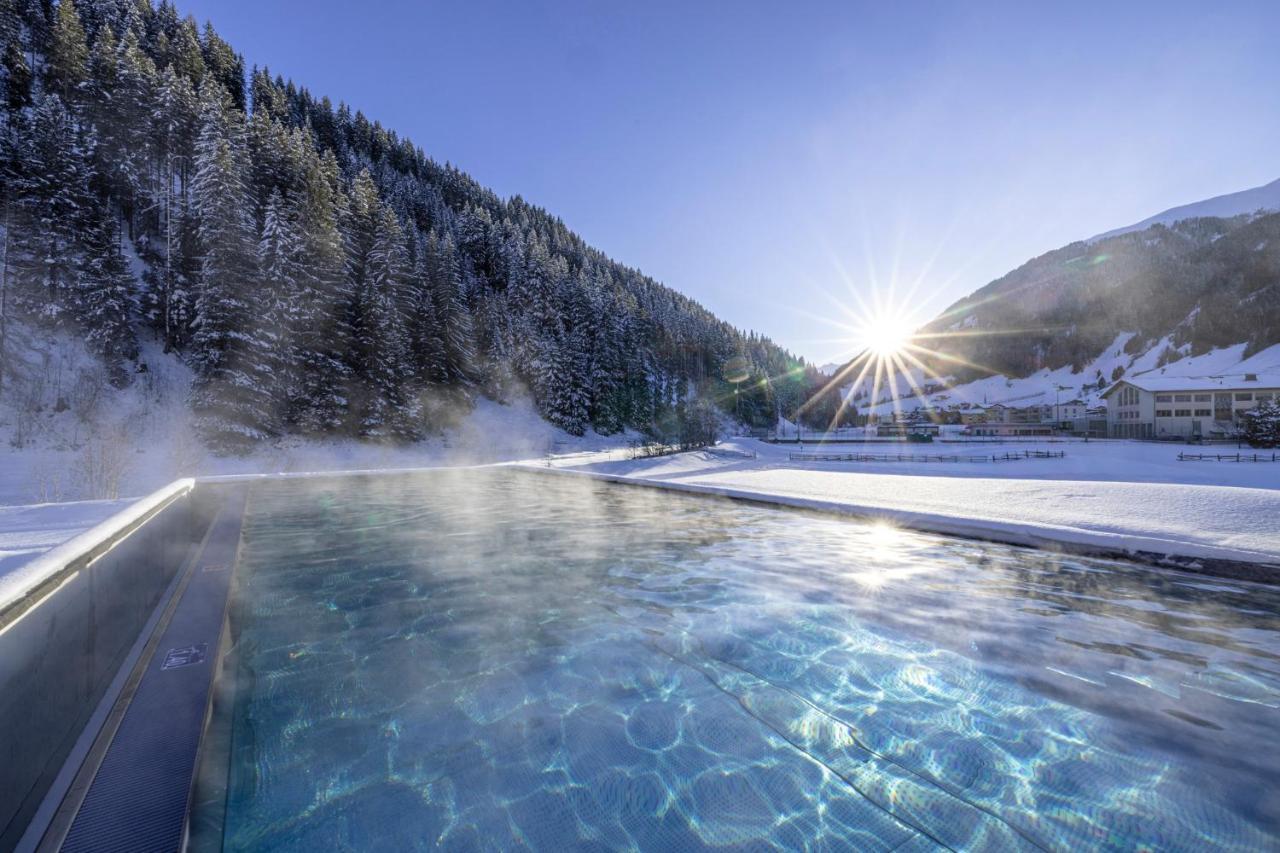 Natur- & Wanderhotel Tuxertal Eksteriør bilde