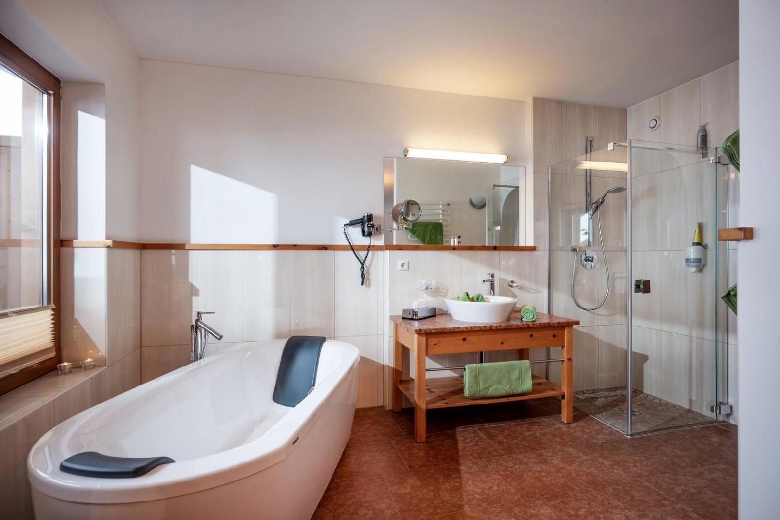 Natur- & Wanderhotel Tuxertal Eksteriør bilde
