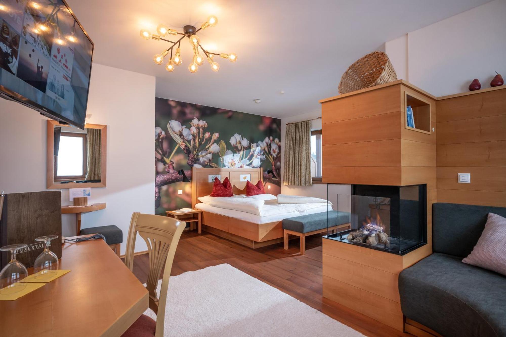 Natur- & Wanderhotel Tuxertal Eksteriør bilde