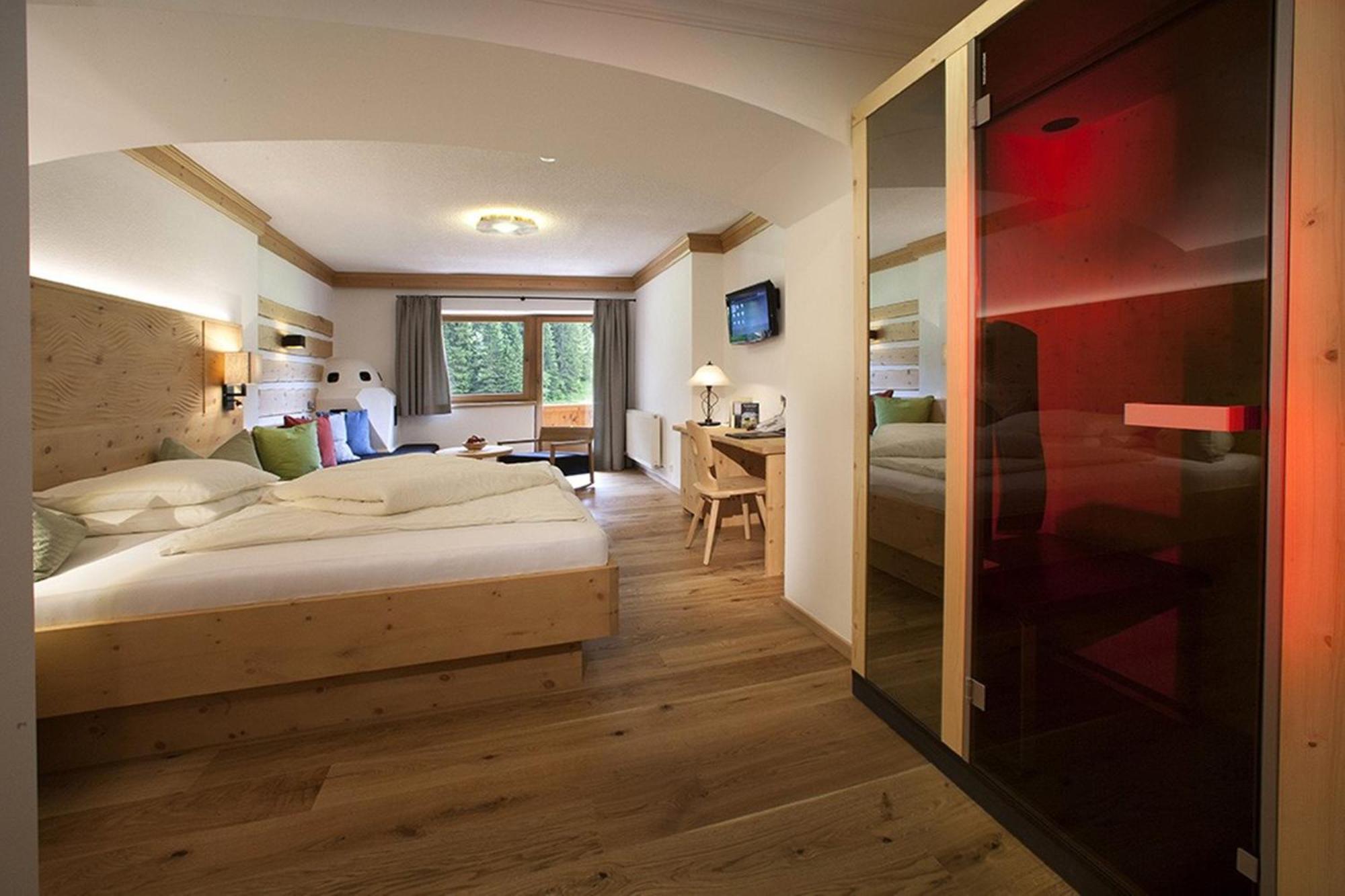 Natur- & Wanderhotel Tuxertal Rom bilde