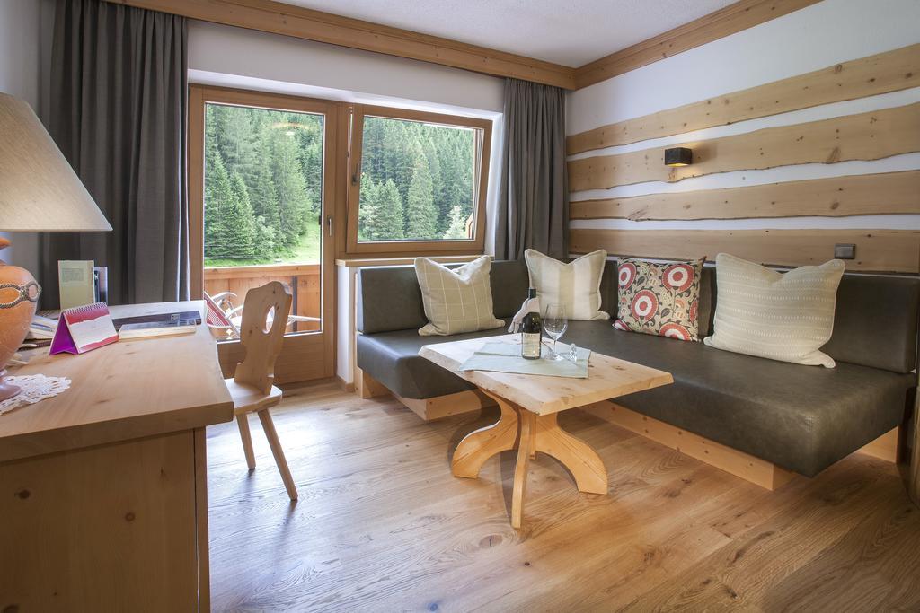 Natur- & Wanderhotel Tuxertal Rom bilde