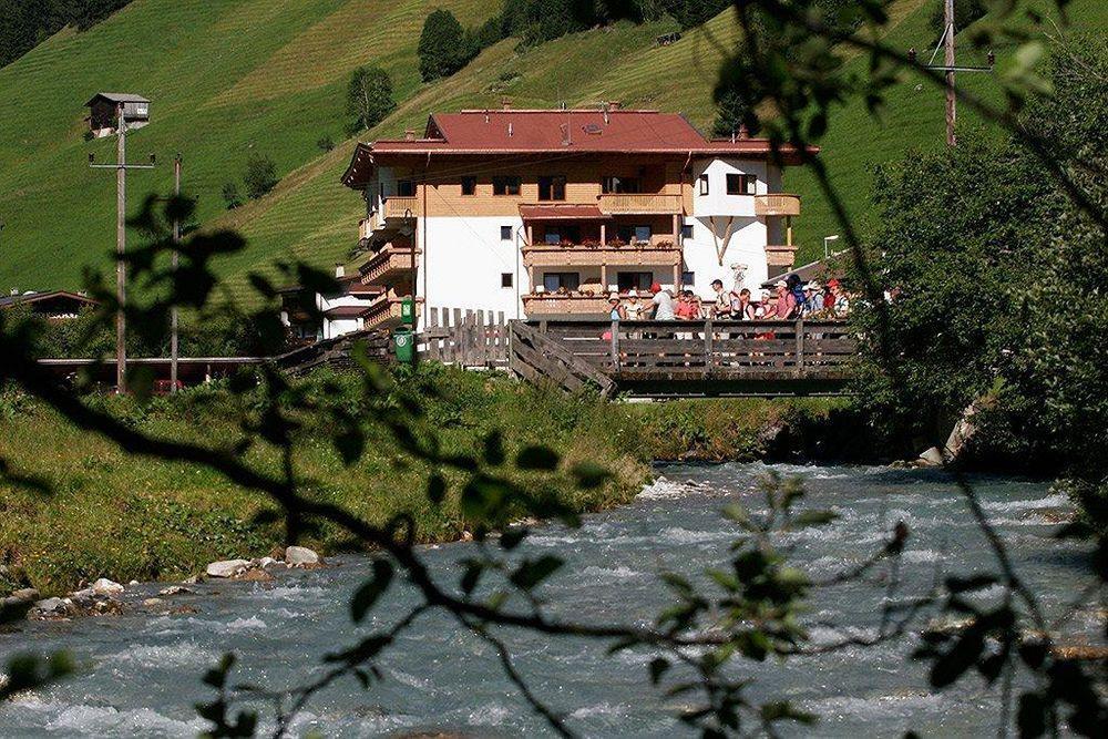 Natur- & Wanderhotel Tuxertal Eksteriør bilde